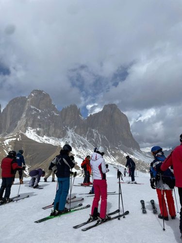 337424540 192904603469275 510962688577986307 n